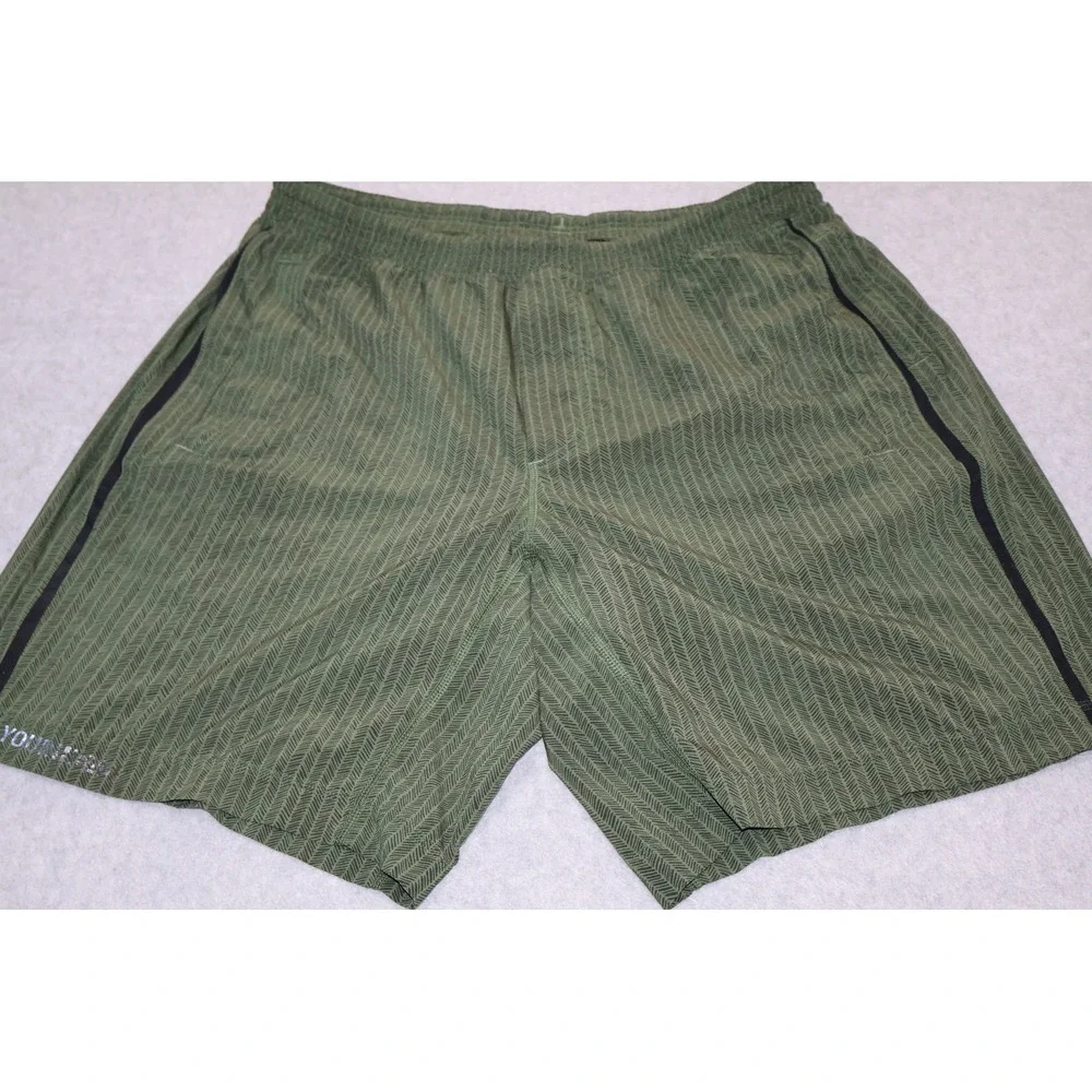 Lululemon Athletic Shorts Mens XL Green Herringbone Pace Breaker Stretch 9